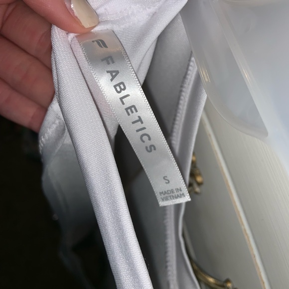 BRAND NEW workout tank - Picture 4 of 4